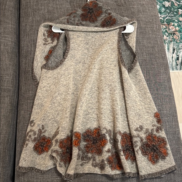 LOLA Made in Italy Wool Cape Cardigan Boho Floral Felted Shawl Coat Oversized - Picture 5 of 5